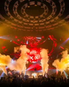 The H Club SCBD crowd photos