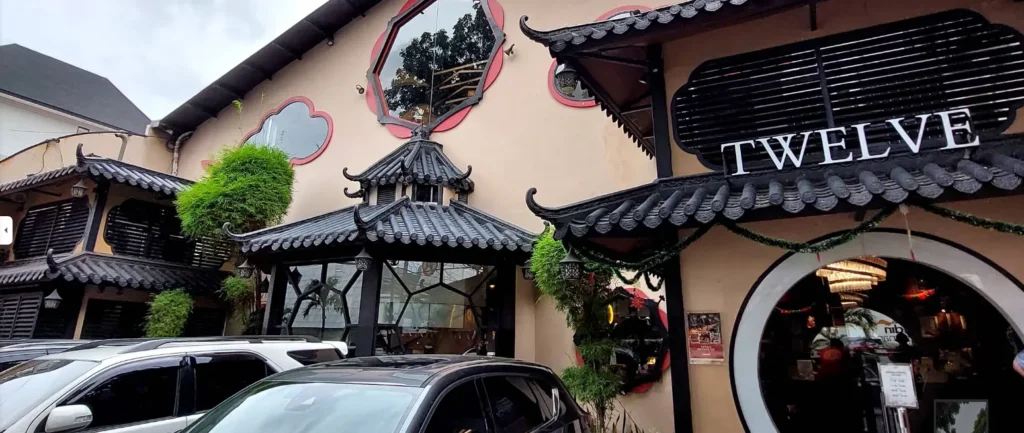 Twelve Chinese Dining