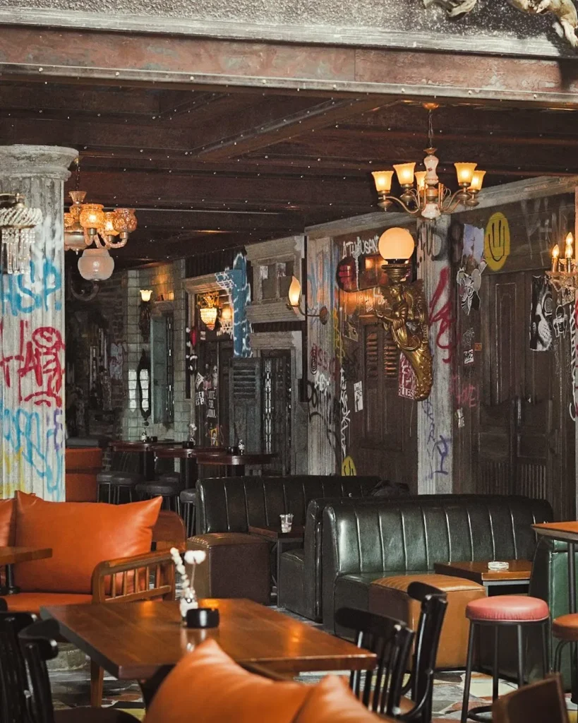 shamrock gandaria interior